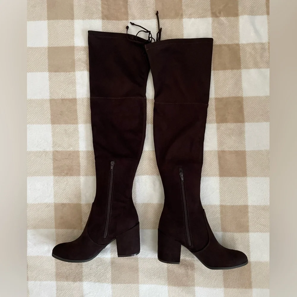 NEW Unisa Women’s Dark Brown Over-the-Knee Boots New with Box Size 7.5 M